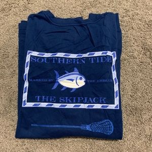 Southern Tide tee